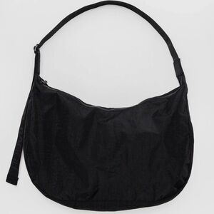 NWT BAGGU Large Crescent Bag - Black